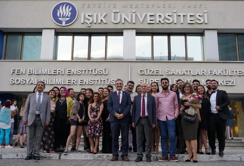 Istanbul Isik University Programs - Ranking & Tuition Fees جامعة ايشك في اسطنبول - رسوم التخصصات  - ترتيب الجامعة  